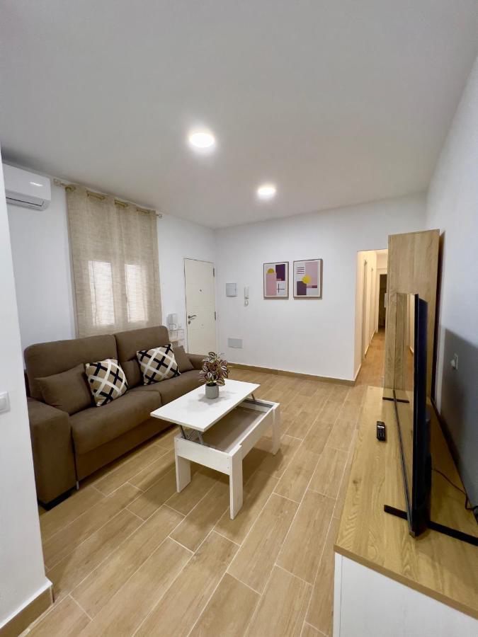 Rockside Residences Suites La Linea La Línea de la Concepción Extérieur photo